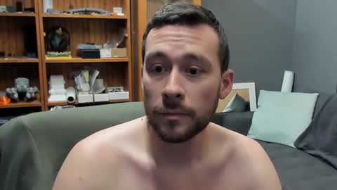 jonadams805 online show from 12-16-25, 05:45