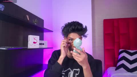 Jonas  online show from 03-20-26, 04:50