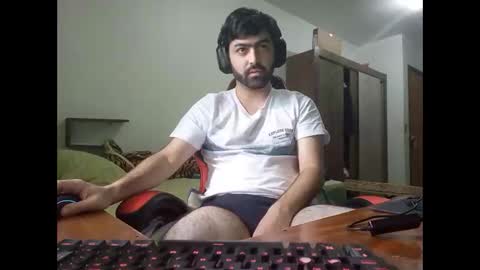 jonasf2525 online show from 11-26-25, 04:19