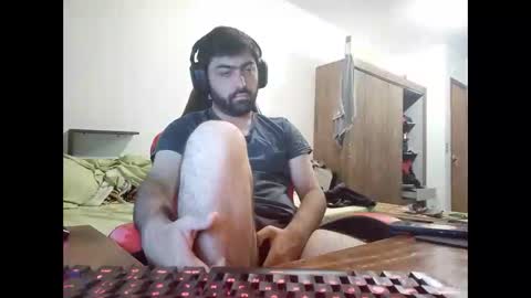 jonasf2525 online show from 12-04-25, 04:22