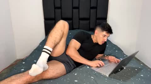 jonathancast08 online show from 04-13-26, 06:24