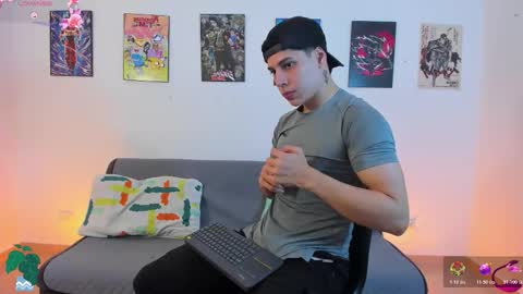 Instagram jonathanfit14 online show from 11-24-25, 10:53