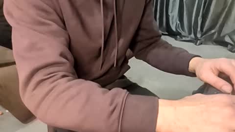 jonlow1 online show from 01-07-26, 12:24