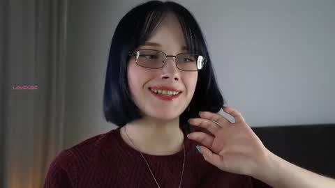 Snapshot of jonnienita chatting on 06-24-26, 12:26 Alice online show from 06-24-26, 12:26