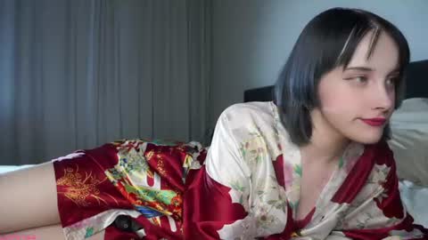 Snapshot of jonnienita chatting on 07-14-26, 01:28 Alice online show from 07-14-26, 01:28