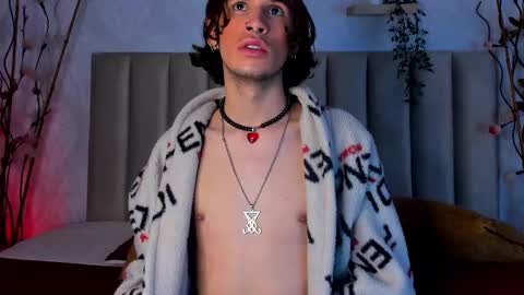 jonny_gilbert online show from 11-18-25, 12:42