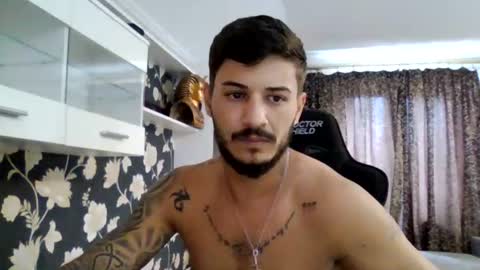 Snapshot of jonnyporn1 chatting on 07-07-26, 12:09 jonnyporn1 online show from 07-07-26, 12:09