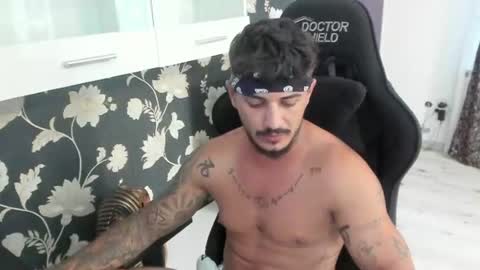 Snapshot of jonnyporn1 chatting on 07-19-26, 04:11 jonnyporn1 online show from 07-19-26, 04:11