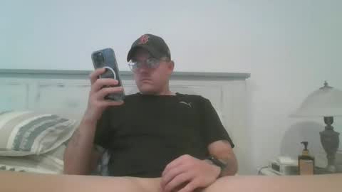 jonoy1995 online show from 11-11-25, 03:06