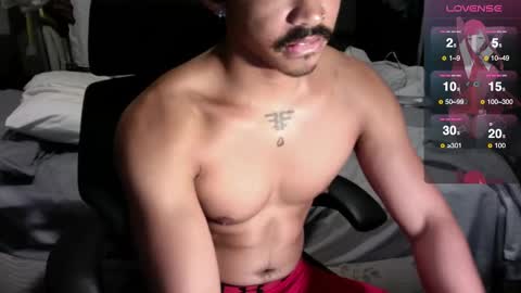 Snapshot of jonutty chatting on 09-20-25, 02:01 jonutty online show from 09-20-25, 02:01