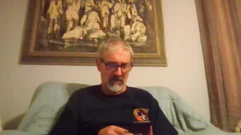 Snapshot of jony_five chatting on 01-09-26, 10:44 Jon online show from 01-09-26, 10:44