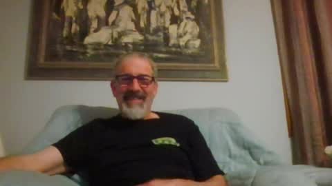 Snapshot of jony_five chatting on 04-10-26, 01:00 Jon online show from 04-10-26, 01:00