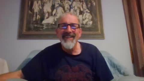 Snapshot of jony_five chatting on 04-11-26, 12:37 Jon online show from 04-11-26, 12:37