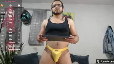 Snapshot of jony_verona chatting on 06-30-26, 03:29 Jonathan online show from 06-30-26, 03:29