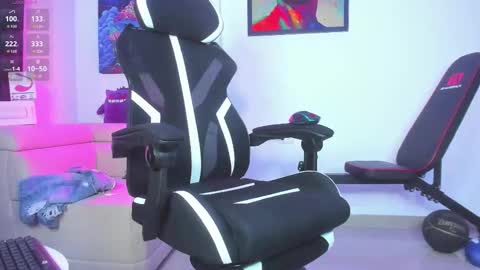 Snapshot of jordanrossie chatting on 09-21-25, 12:01 JordanRossie online show from 09-21-25, 12:01