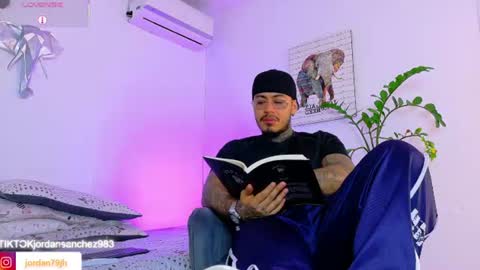 Snapshot of jordansmiith_ chatting on 06-12-26, 11:46 Jordan Smith online show from 06-12-26, 11:46