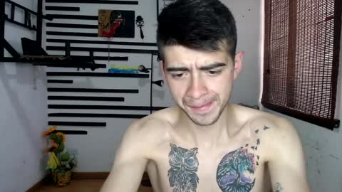 Snapshot of jordi_big_cock chatting on 12-14-24, 03:25 jordi_big_cock online show from 12-14-24, 03:25