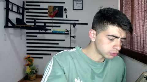 Snapshot of jordi_big_cock chatting on 12-15-24, 03:20 jordi_big_cock online show from 12-15-24, 03:20