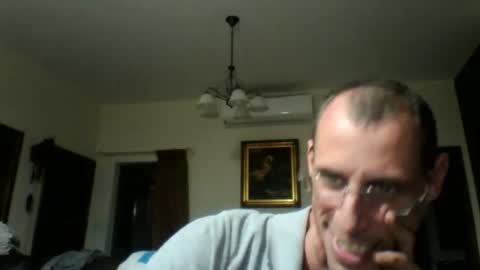 Snapshot of jos39a chatting on 10-15-25, 04:18 jos39a online show from 10-15-25, 04:18