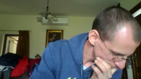 Snapshot of jos39a chatting on 03-03-26, 12:33 jos39a online show from 03-03-26, 12:33