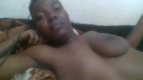 Snapshot of jos_lynn chatting on 11-16-25, 04:40 jos_lynn online show from 11-16-25, 04:40