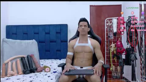 jose_rumbero91 online show from 02-18-26, 01:56