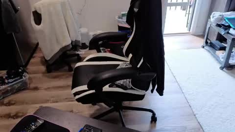 Josef online show from 03-21-26, 03:04