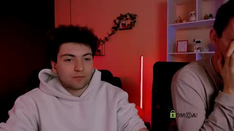 joseph_bear_ online show from 04-11-26, 08:40