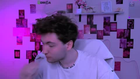 joseph_bear_ online show from 04-12-26, 08:52