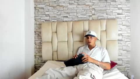 Snapshot of joseph_vans chatting on 03-07-25, 10:35 joseph_vans online show from 03-07-25, 10:35