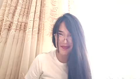 Snapshot of josephinepantle chatting on 04-23-26, 11:31 Kama online show from 04-23-26, 11:31