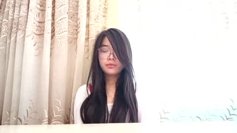 Snapshot of josephinepantle chatting on 05-14-26, 10:44 Kama online show from 05-14-26, 10:44