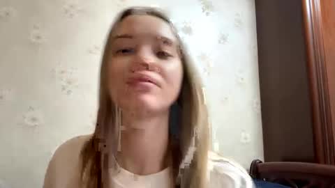 Anessa online show from 11-24-25, 05:29