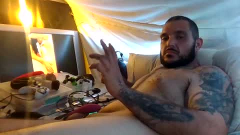 Snapshot of josephvilla1018 chatting on 11-09-25, 07:50 josephvilla1018 online show from 11-09-25, 07:50