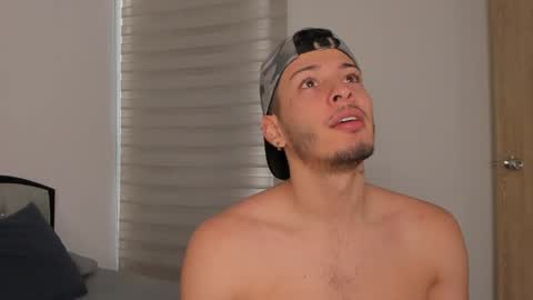 Snapshot of josh_and_dilany chatting on 01-19-25, 02:28 Dilany Josh online show from 01-19-25, 02:28