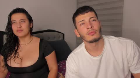 Snapshot of josh_and_dilany chatting on 01-25-25, 01:32 Dilany Josh online show from 01-25-25, 01:32