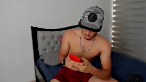 Snapshot of josh_and_dilany chatting on 02-12-25, 01:59 Dilany Josh online show from 02-12-25, 01:59