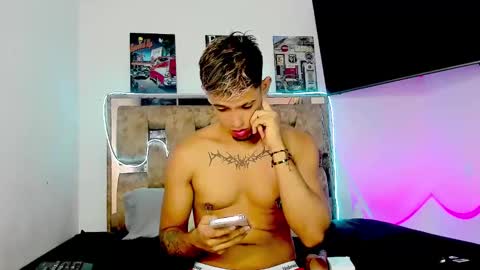 Snapshot of josh_cam99 chatting on 11-02-25, 04:31 JOSH online show from 11-02-25, 04:31