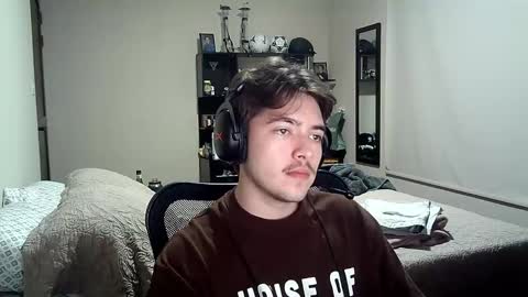 Snapshot of josh_fucks420 chatting on 12-01-24, 10:43 Josh online show from 12-01-24, 10:43