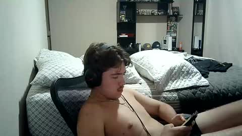 Snapshot of josh_fucks420 chatting on 02-07-25, 12:09 Josh online show from 02-07-25, 12:09