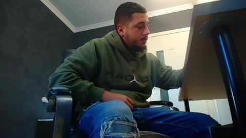 JoshKnight online show from 09-19-25, 04:47