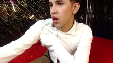 joshua_saenz_ online show from 05-17-26, 11:34