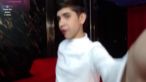 joshua_saenz_ online show from 05-27-26, 02:19