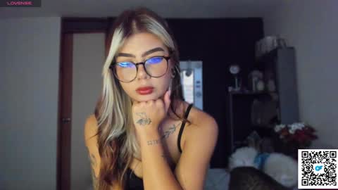 Snapshot of jossephine_ chatting on 01-11-25, 10:40 josephine independent model online show from 01-11-25, 10:40