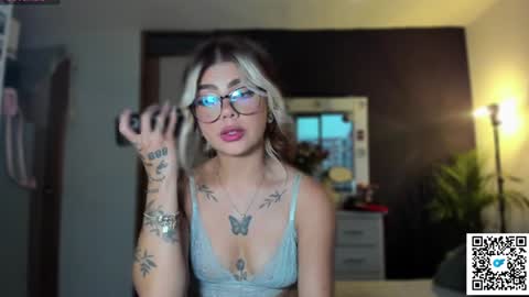 Snapshot of jossephine_ chatting on 01-20-25, 11:10 josephine independent model online show from 01-20-25, 11:10