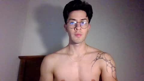 Snapshot of jotarojas1 chatting on 12-26-24, 04:10 jotarojas1 online show from 12-26-24, 04:10