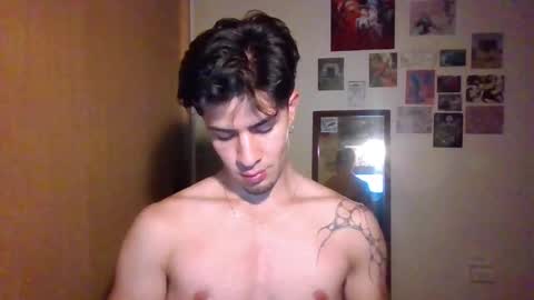 Snapshot of jotarojas1 chatting on 01-05-25, 04:14 jotarojas1 online show from 01-05-25, 04:14