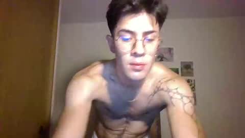 Snapshot of jotarojas1 chatting on 01-10-25, 04:54 jotarojas1 online show from 01-10-25, 04:54