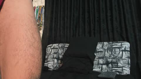 Snapshot of joulianogreco1 chatting on 01-13-25, 11:27 Im Jouliano online show from 01-13-25, 11:27