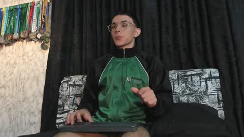 Snapshot of joulianogreco1 chatting on 01-17-25, 09:39 Im Jouliano online show from 01-17-25, 09:39